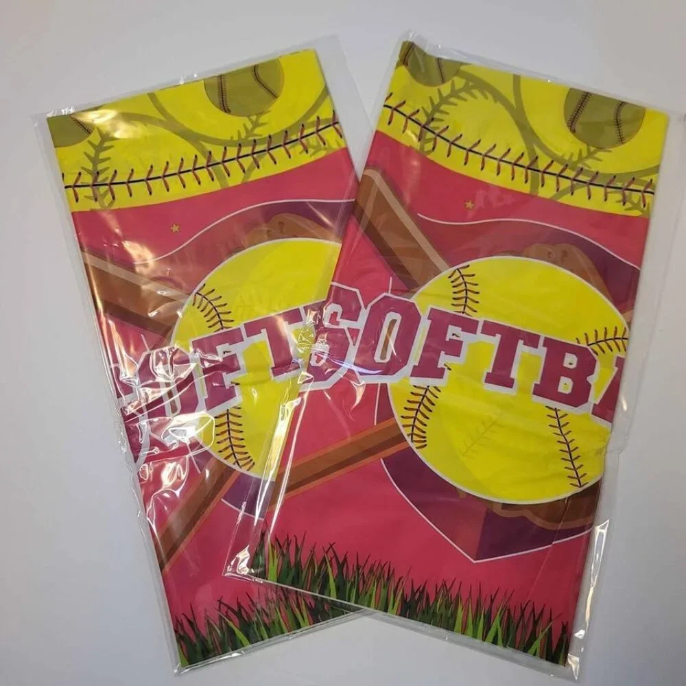 194 Piece Softball Party Supply Kit - Service for 24